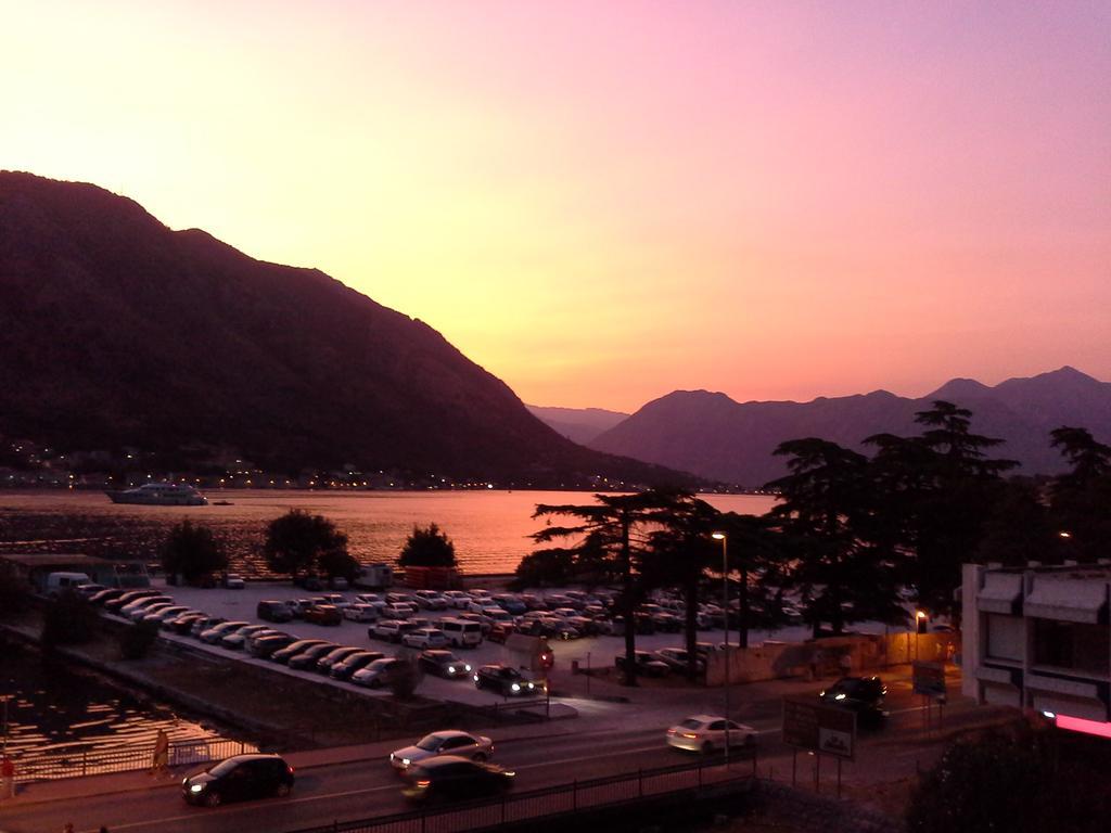 Apartment Todor Kotor Exteriör bild